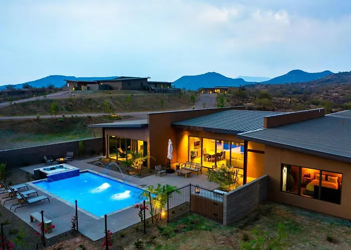 Paradise Canyon - 3 Estates - Casita & Horse Stables Holiday home