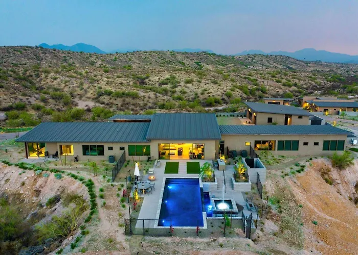 Paradise Canyon - 3 Estates - Casita & Horse Stables