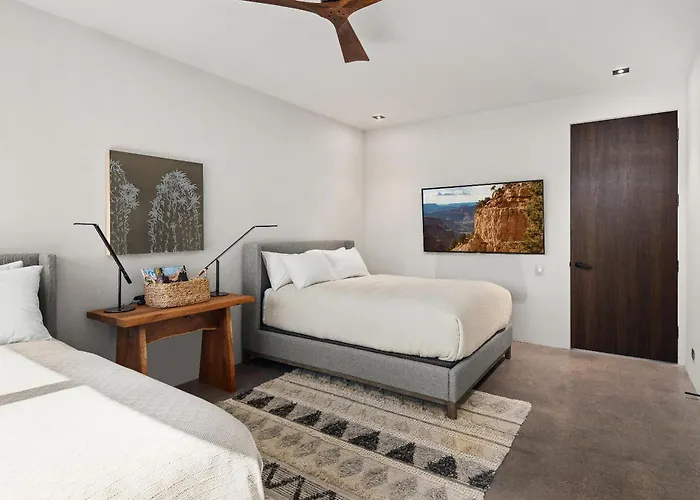 Paradise Canyon - 3 Estates - Casita & Horse Stables *